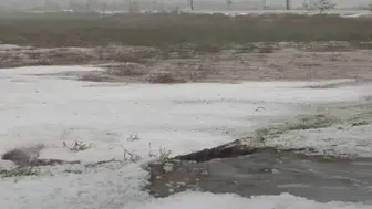 Hatay'ın Arsuz İlçesinde Sürpriz Dolu Yağışı Çevreyi Beyaza Bürüdü