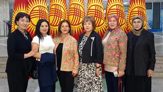 Antalyalı Yazar Ulviye Küccük’ün Eseri Kırgızistan Sahnesinde