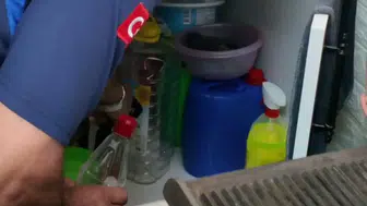 "Yerimiz Dar" Diyerek Gıda ile Deterjanı Aynı Dolaba Koydu