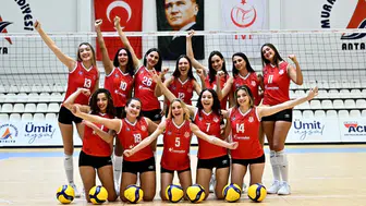 Muratpaşa'nın Sultanları Manavgat'ı Set Vermeden Geçti