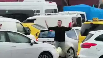 Antalya'da Trafik Kilitledi: Vatandaşlar Görev Başına Geçti