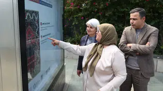 800 Yıllık Döşemealtı Halıları Cumhuriyet Meydanı’nda: Usta Taş Sergide Çağrı Yaptı