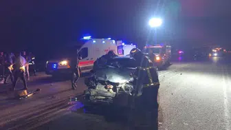 Hatay'da Feci Kaza! İki Otomobil Çarpıştı, 3'ü Ağır 5 Kişi Yaralandı