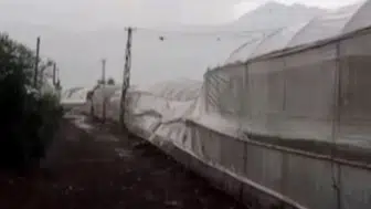 Kumluca'yı Fırtına Teslim Aldı! Seralar Yıkıldı, Denizde Hortum Çıktı