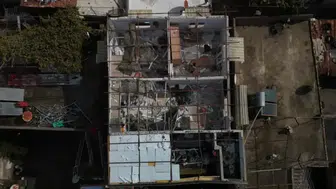Adana'da 3 Katlı Binanın Çatısı Uçtu: "Evi Yıktı Geçti"