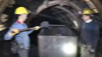 Soma'da Maden Ocağında Göçük: 2 İşçi Kurtarıldı, 5 İşçi Mahsur Kaldı