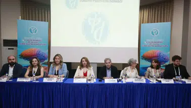 Antalya’da Psikiyatristlerden Uyarı: "Şiddet Toplumda Normalleşiyor!"