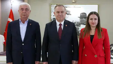 Operasyon Antalya Zirvesini Yarıda Kesti, Gökan Zeybek Acil Döndü