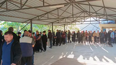 Kuytucak Köyünde Atadan Kalan Gelenek: Herkes Meydanda Toplandı