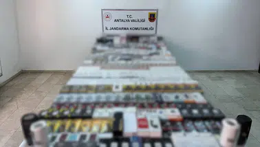 Antalya’da Kaçak Elektronik Operasyonu! Milyonluk Ürünler Ele Geçirildi