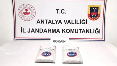 Jandarmadan Yaz Baskını: Konyaaltı'nda Poşet Poşet Kokain Ele Geçirildi