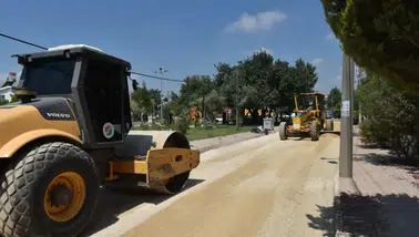 Kepez’in Altyapısı Tamamlanan Mahallesinde Sıra Yol Düzenlemesinde