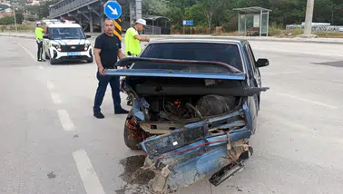 Burdur’da Korkutan Kaza: 2’si Çocuk 4 Kişi Hastaneye Kaldırıldı