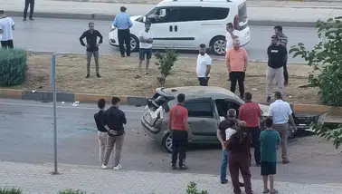 Hareket Eden Otomobilinin Altında Can Verdi