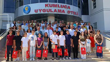 Kumluca’nın Gurur Günü! Türkiye Derecesi Yapan Öğrenciler Ödüllendirildi