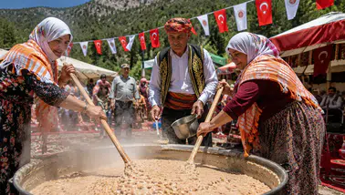 Korkuteli’nde Yörük Kültürü ve Keşkek Şöleni Heyecanı