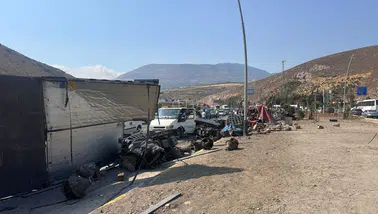 Hatay'da Freni Patlayan Tır Otomobile Çarptı: Ortalık Savaş Alanına Döndü
