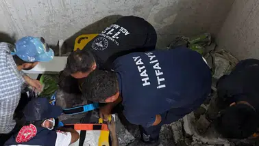 Defne'de İnşaatın Asansör Boşluğuna Düşen İşçi Kurtarıldı