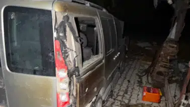 Burdur'da Alevler Bağ Evini Yuttu: Otomobil de Hasar Gördü