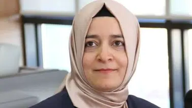 Fatma Betül Sayan Kaya Kimdir? Kaya Neden İstifa Etti?