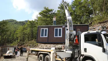 Alanya Uğurlu'da Yaşlı Çift Sıcak Yuvaya Kavuştu