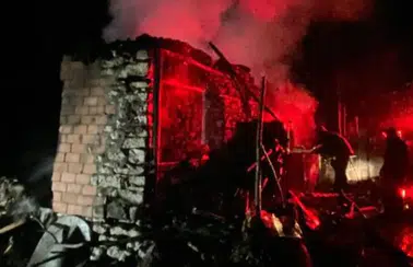 Kumluca'da Şöminede Unutulan Ateş Felaketi Getirdi! 94 Yaşındaki Kadın Yaralandı