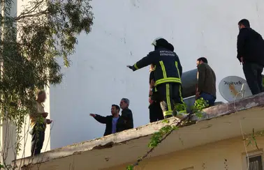 Manavgat'ta Kendisi Yakmak İsteyen Kişiyi Gazeteci Oyaladı! Polis Yakaladı