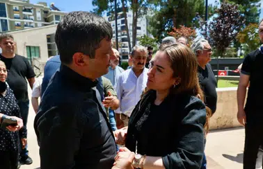 Büşra Özdemir’den Ramazan Demir’e Cenazede Taziye Ziyareti