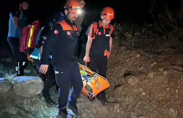 Kemer’de Ayağı Kırılan Kadın 10 Saatlik Operasyonla Kurtarıldı