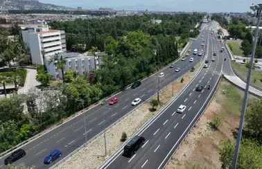 Antalya İller Bankası Kavşağı'ndaki Darboğaz Üç Şeritle Çözüldü
