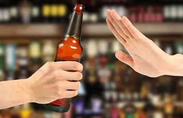 Meclis Gündeminde Yeni Torba Yasa! Alkollü İçki Satışına Yeni Yasaklar Mı Geliyor?