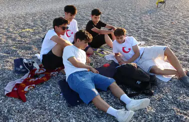 Antalya YKS Sessizliğinde Milli Maçı Cep Telefonundan İzledi