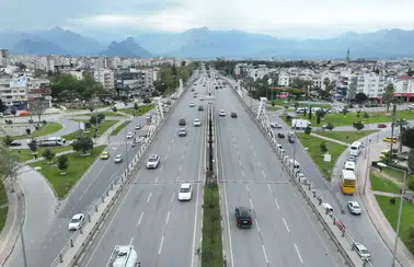 Gazi Bulvarı’nda Trafik Akışını Rahatlatacak Çalışma Başlatıldı