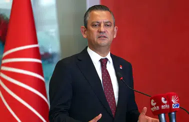 Özgür Özel’den "Mutlak Butlan" Yönetimine Karşı Demokrasi Nöbeti Çağrısı!