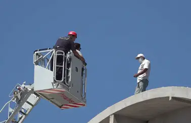 Alanya’da Çatıdaki Gerilim: Üçüncü Kez İkna Edildi