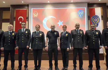 Antalya Polisinin Gurur Günü! Yeni Rütbeler Törenle Sahiplerini Buldu