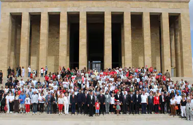 Atatürkçü Düşünce Derneği'nden Anıtkabir'de 30 Ağustos Çıkarması