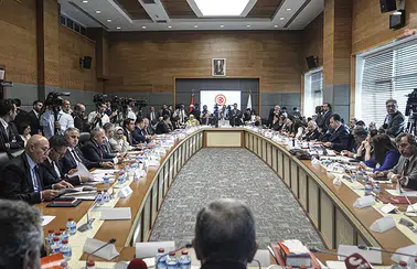 İYİ Parti'den Çerçeve Yasa Tepkisi! "Teklif Koşullu Özel Af Niteliğindedir"