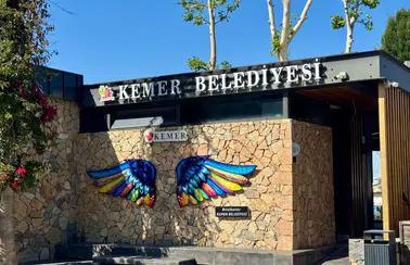 Kemer Belediyesi'nden "Pazarcı Esnafı" Açıklaması: Önceliğimiz Hizmet