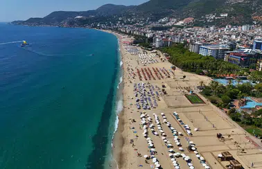 Sonbahar Geldi, Alanya'da Deniz Sezonu Hız Kesmedi!