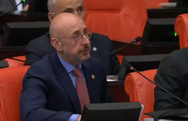 İYİ Partili Uğur Poyraz'dan TBMM'de Sert Çıkış! "Bu Ülkede En Büyük Risk Vatandaş Olmak"