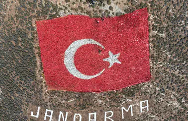 Amanos Zirvesinde 29 Ekim Coşkusu: Dev Bayrak Pırıl Pırıl
