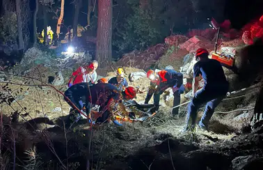 Antalya'da Korkunç Kaza! 50 Metrelik Uçuruma Yuvarlanan Araçta 2 Kişi Can Verdi