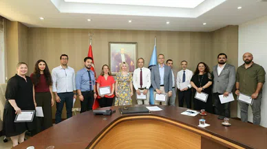 Akdeniz’e depremzedelerden tam not