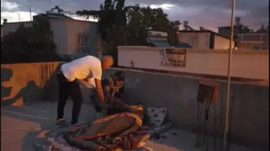 Mersin’de 16 Milyonluk Vurgunun Zanlısı Damda Uyurken Basıldı! 4 Tutuklama