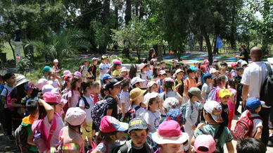 Çocuklar Zeytinpark’a akın etti