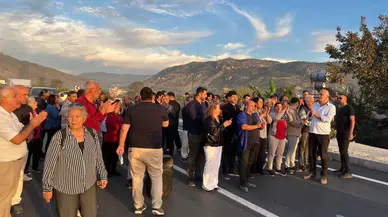 Hatay’da “Daha Fazla Can Yanmasın” Eylemi! Yol Kapatıldı