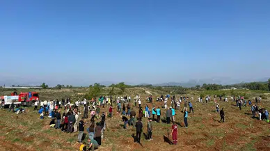Serik’te “Sevdamız Yeşil Vatan” Parolasıyla Binlerce Fidan Toprakla Buluştu
