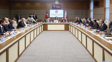 TBMM’de CHP–AKP Gerilimi: ‘Öcalan ziyareti’ tartışması komisyonda alevlendi!