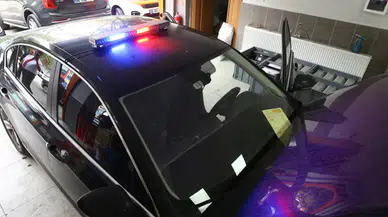 Emniyet Müdürünün Çakarlı Aracıyla Rüşvet Baskını: İş İnsanının Kimliği Şoke Etti